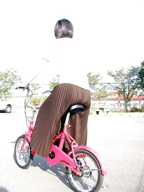 20P Japanese Married Woman 11