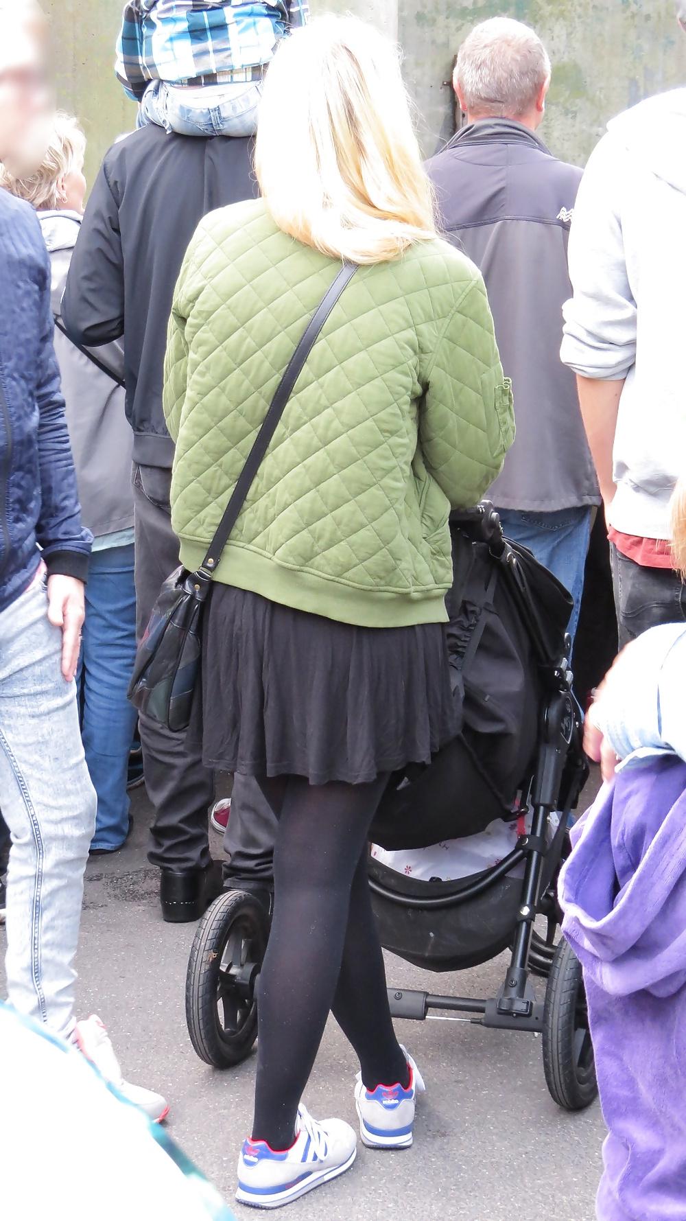 25P Fall is pantyhose and nylons time.
