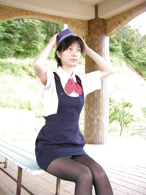 20P Japanese Married Woman 08