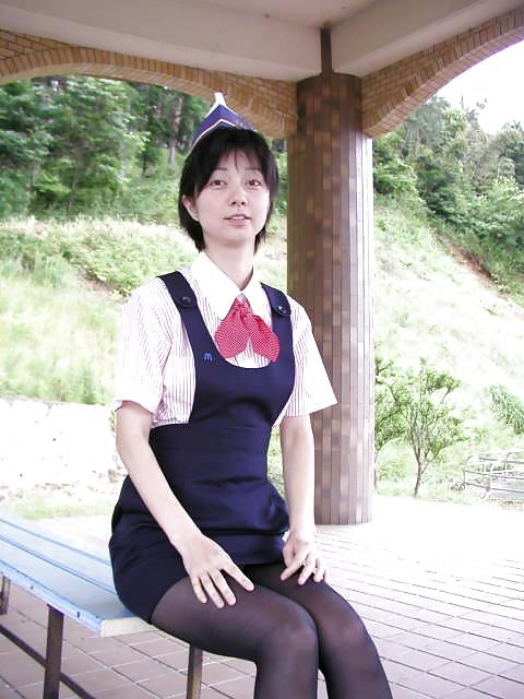 20P Japanese Married Woman 08