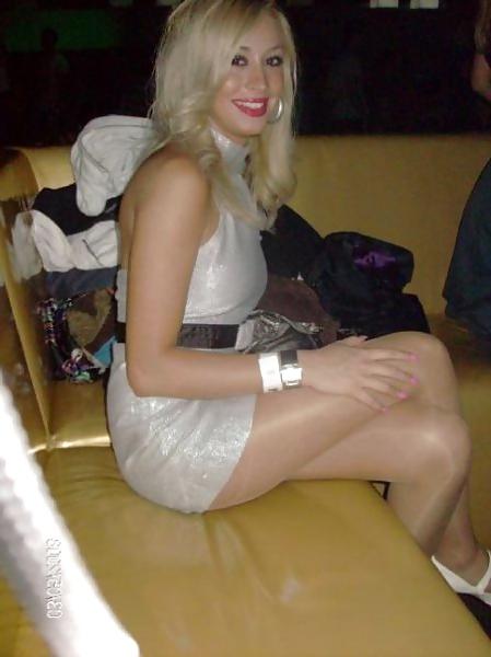 25P Nylon upskirt 41