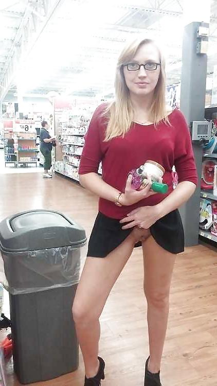 11P Flashing in the store