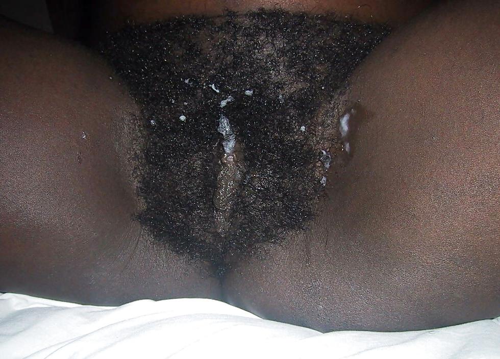 24P A little sprinkle of jizz for that Hairy pussy