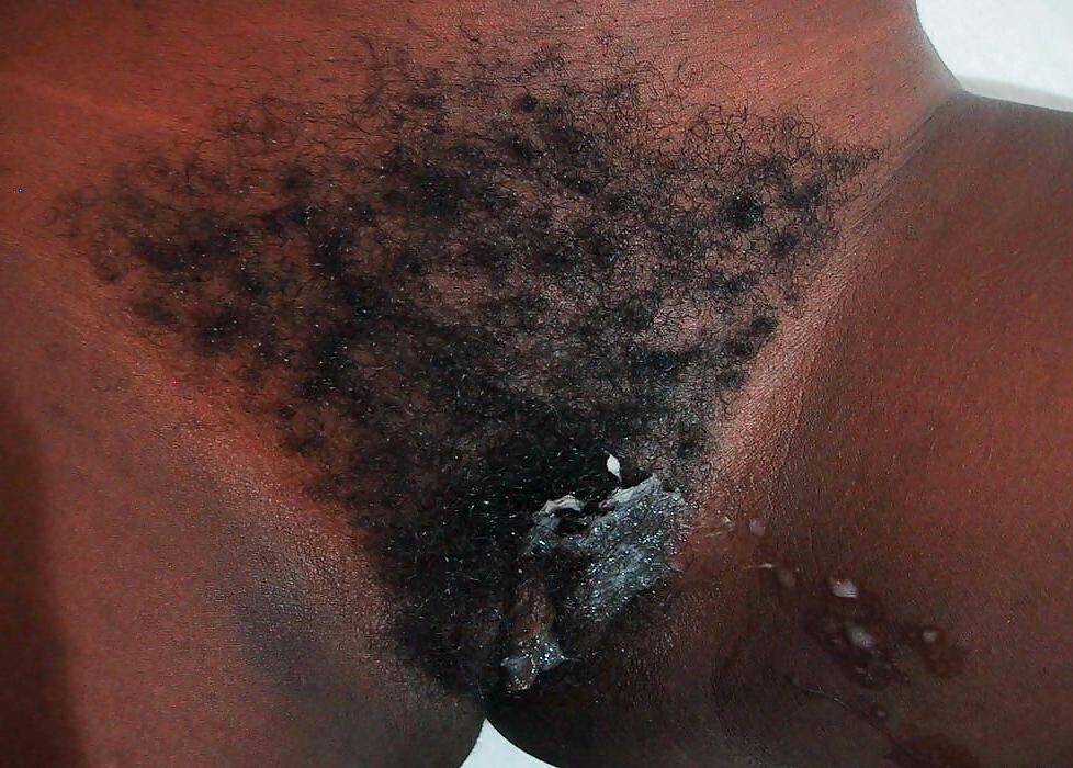 24P A little sprinkle of jizz for that Hairy pussy