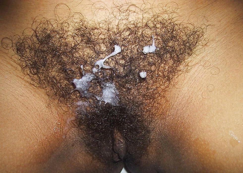 24P A little sprinkle of jizz for that Hairy pussy
