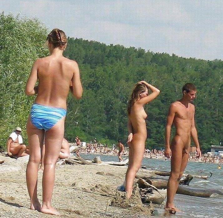 25P Nudist Beach