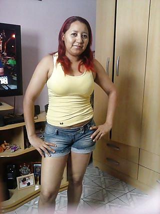 24P Latin milf