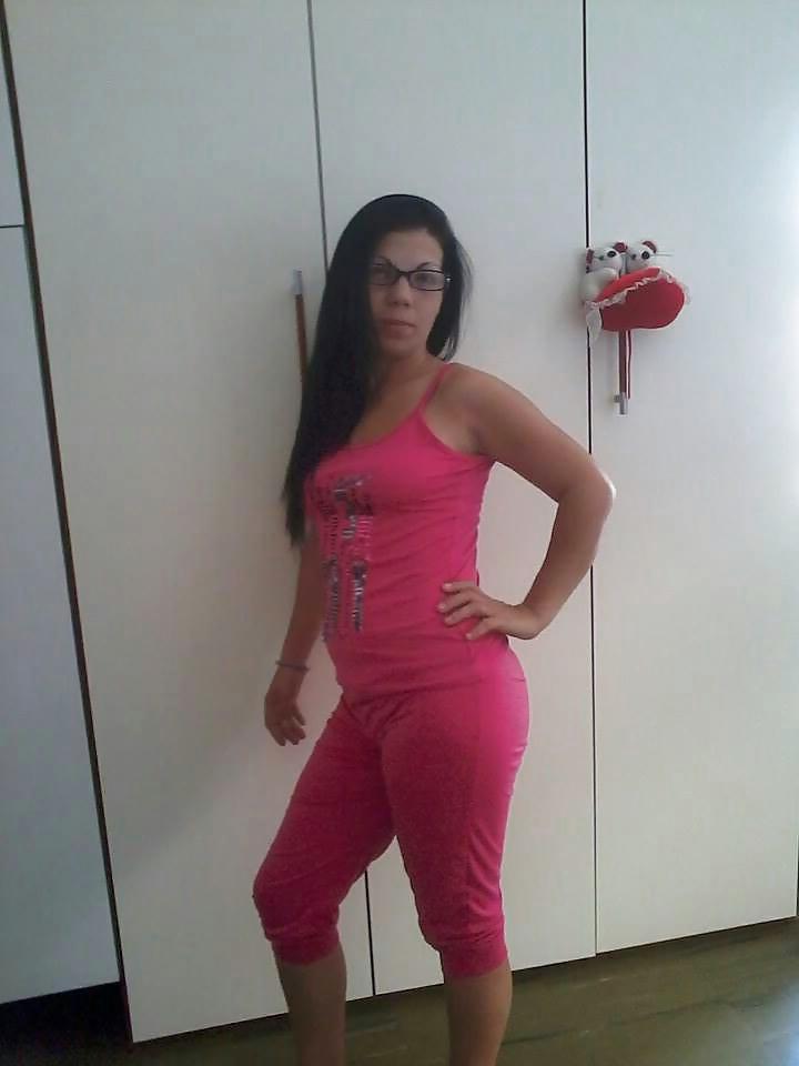 24P Latin milf