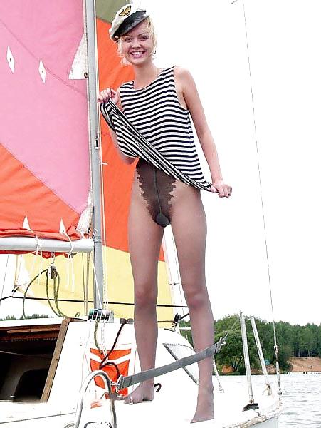 24P Ladies yachting in luxury hose