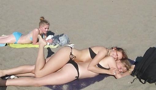 15P Holidays at the beach