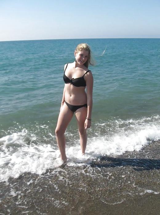 15P Holidays at the beach