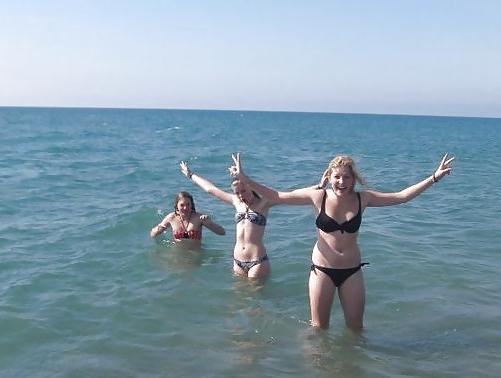 15P Holidays at the beach