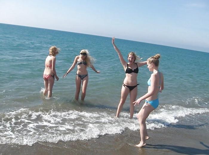 15P Holidays at the beach