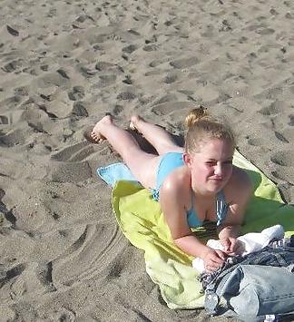 15P Holidays at the beach