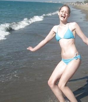 15P Holidays at the beach
