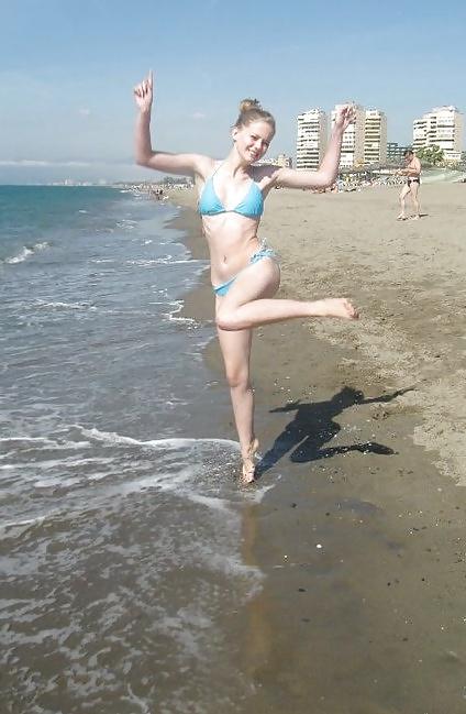 15P Holidays at the beach
