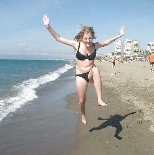 15P Holidays at the beach