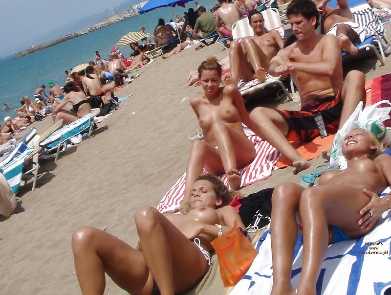 20P Naked beach 19.