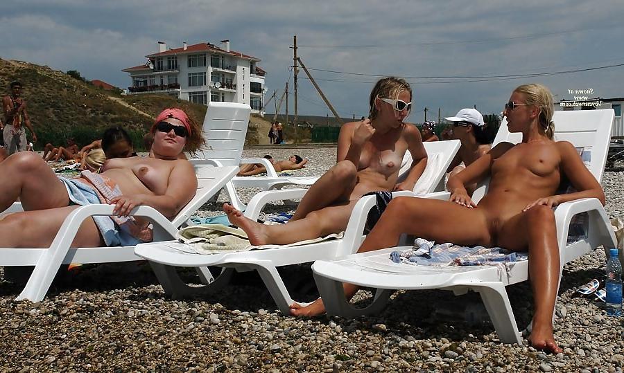 20P Naked beach 19.