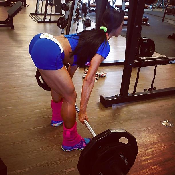 25P In The Gym: Workout Chick & Fitness Babes