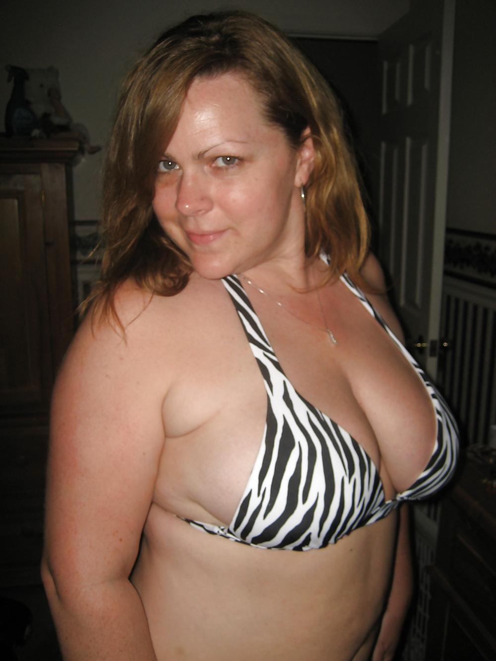 9P Fat Mrs. Whore in her Victoria's Secret bikini