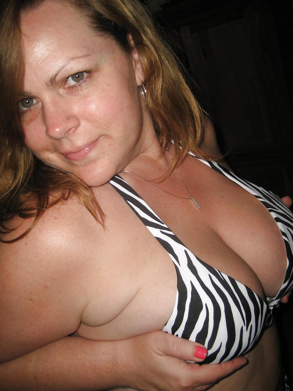 9P Fat Mrs. Whore in her Victoria's Secret bikini