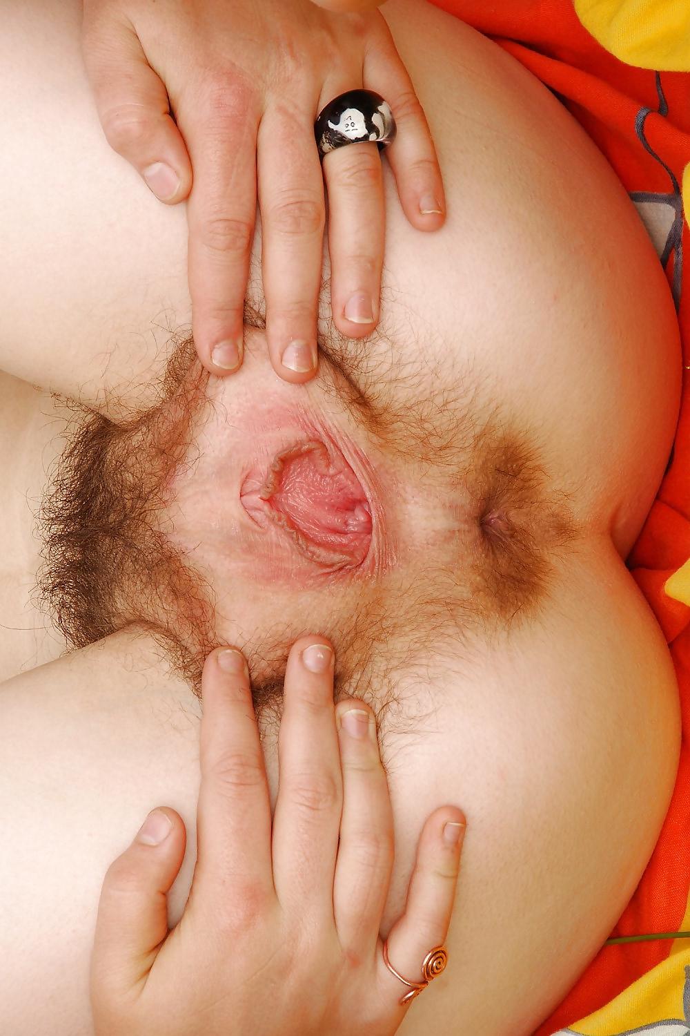 24P Hairy pussy