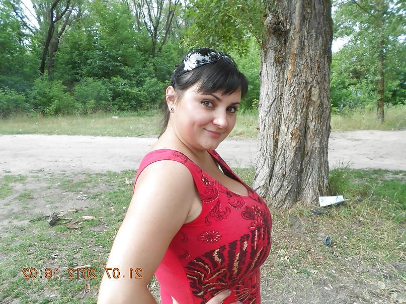 25P Busty Russian Woman 1904