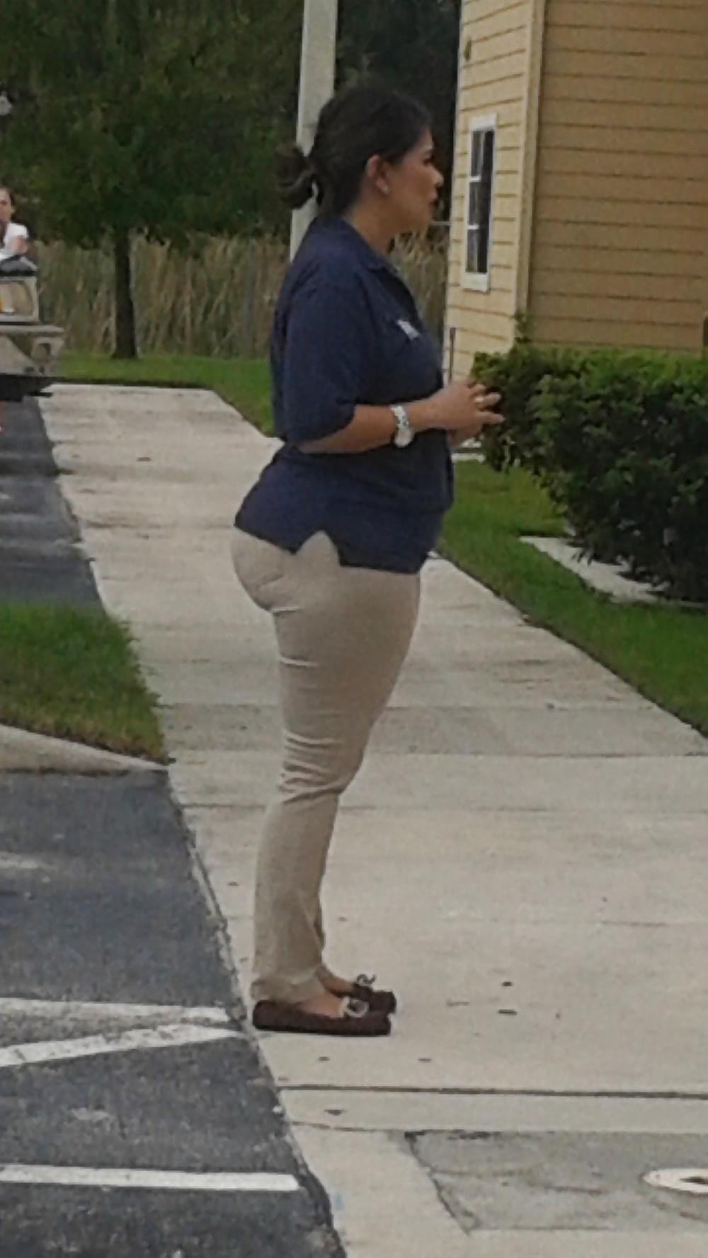 8P Hot Latino Mama