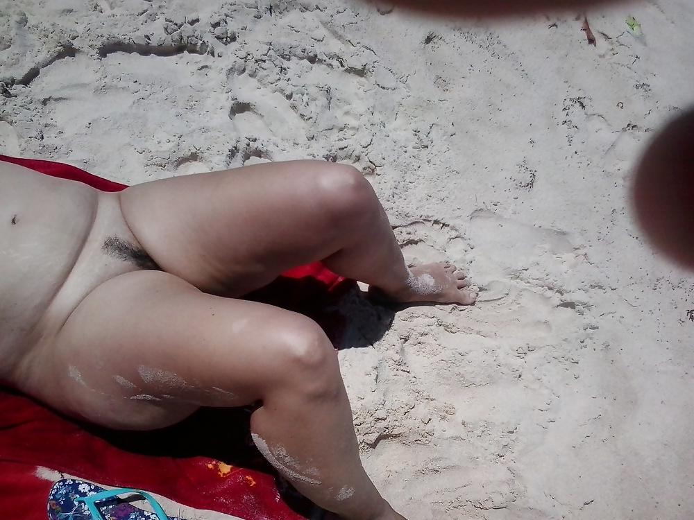 8P Coroa gostosa na praia de nudismo tambaba beach nud beach