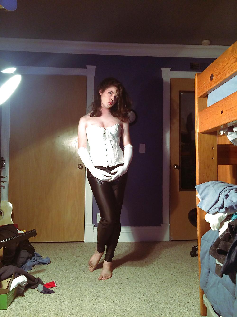 9P Cat pants can't stay on