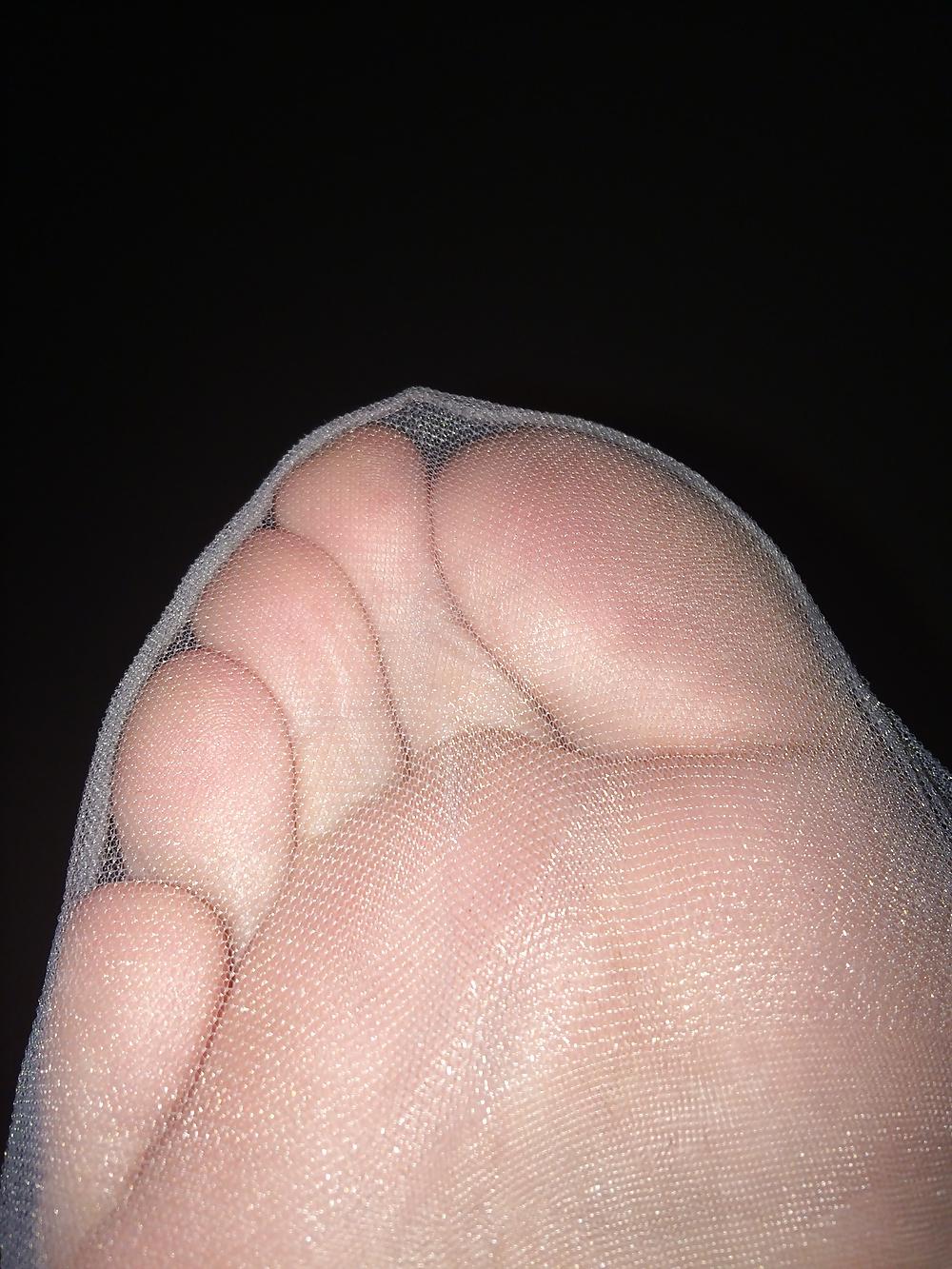 16P Wifes sexy nylon toes