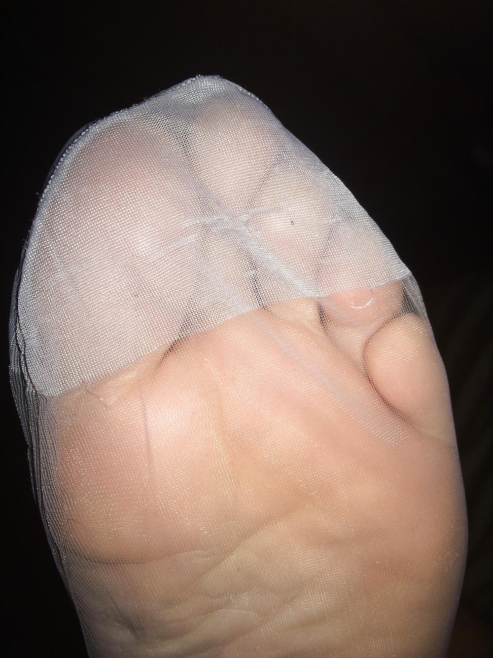 16P Wifes sexy nylon toes