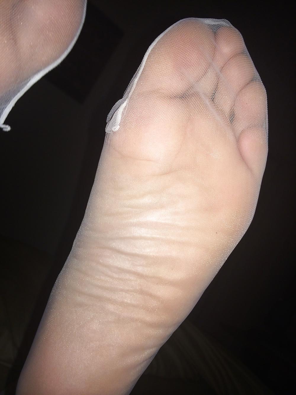 16P Wifes sexy nylon toes