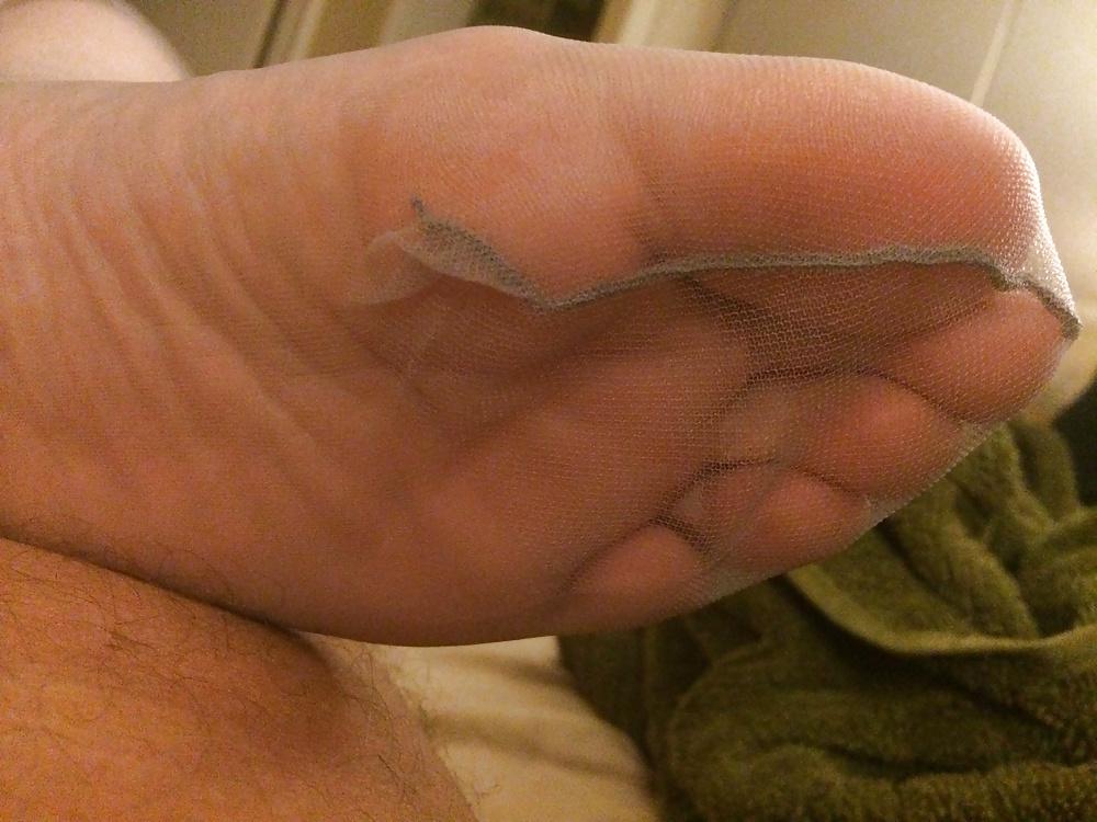 16P Wifes sexy nylon toes