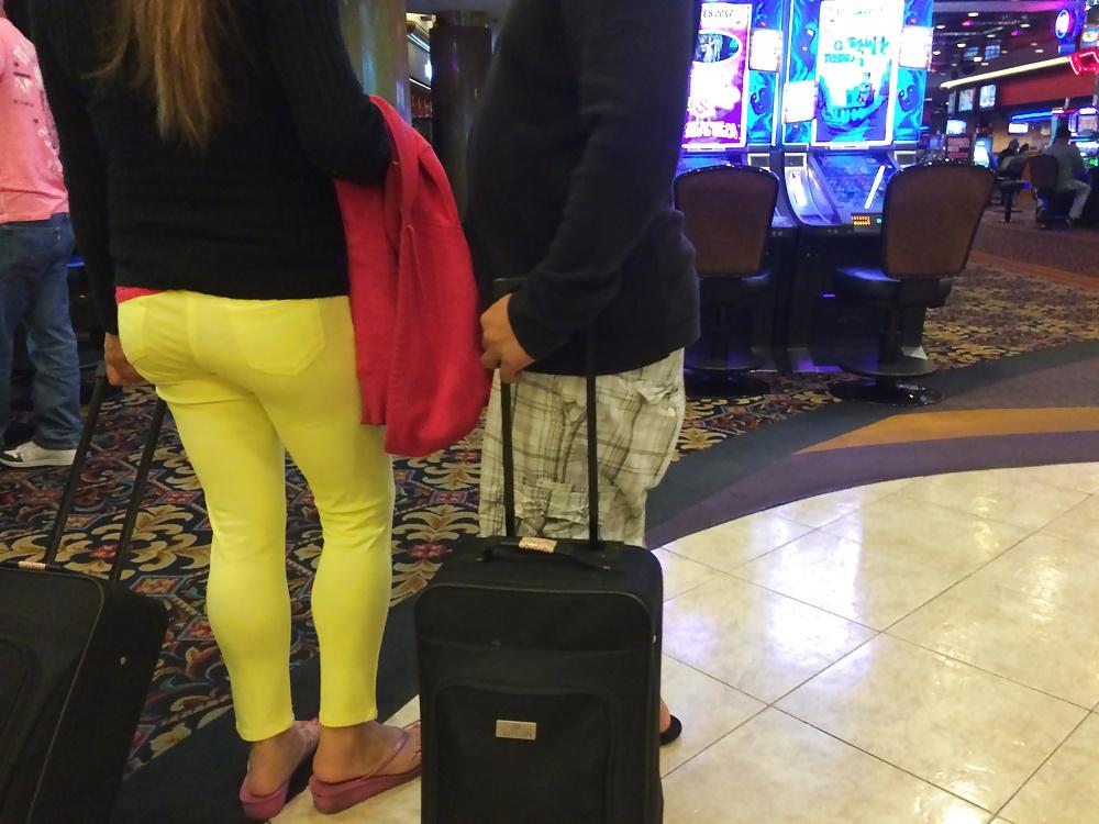 7P Young Filipina In Tight Yellow Pants Sweet Ass VPL