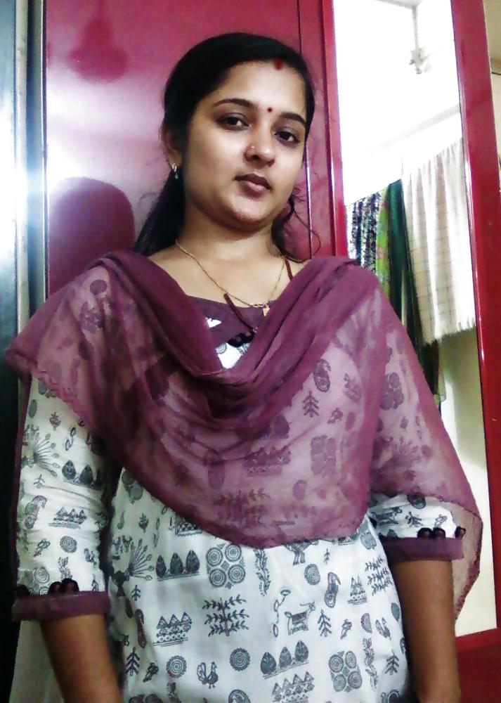 25P INDIAN WIFE MANGLA -INDIAN DESI PORN SET 9.6