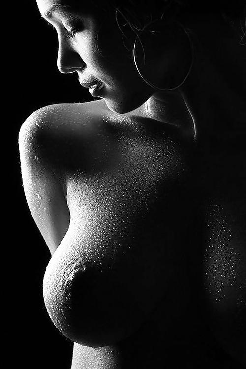 25P Perfect Storm - Beautiful Form Of A Woman's Breast