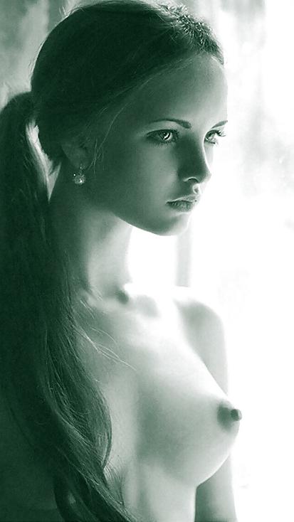 25P Perfect Storm - Beautiful Form Of A Woman's Breast