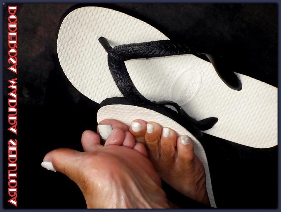 25P Sonia Sexy Meaty Deep Wrinkled Feet