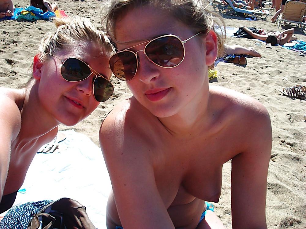 25P Naked on the beach 22 