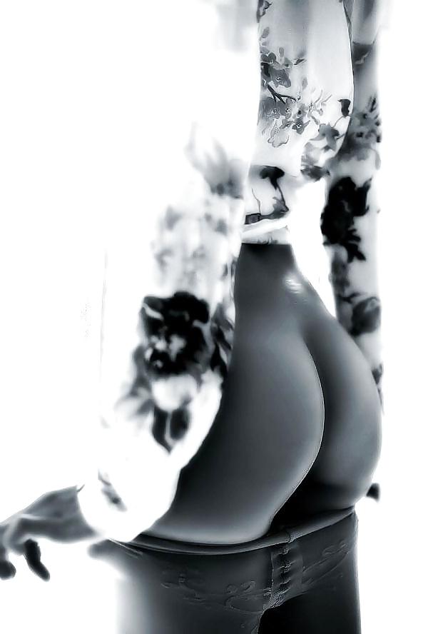 21P Perfect Storm - Beautiful Form of a Woman's Pretty Ass