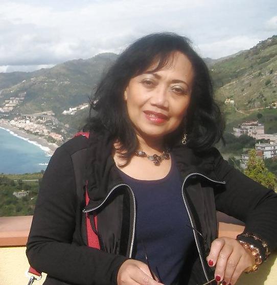 18P Indonesian Milf Sluts