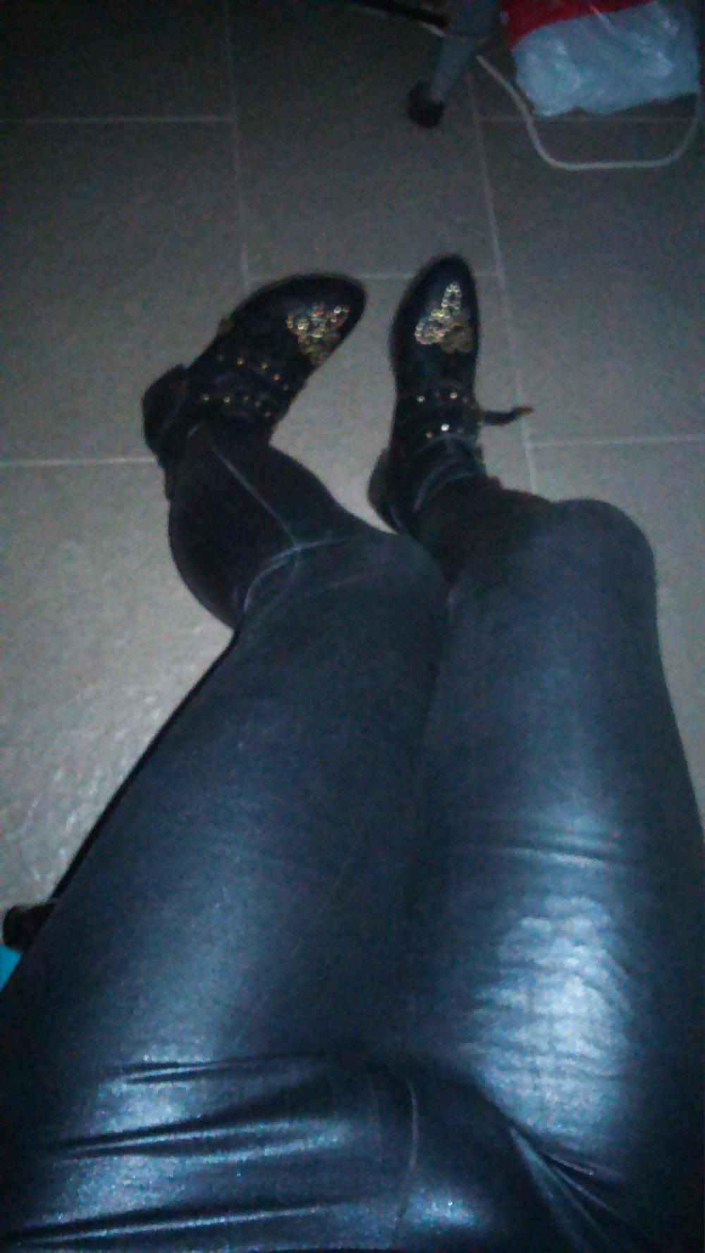 4P Leather Leggings