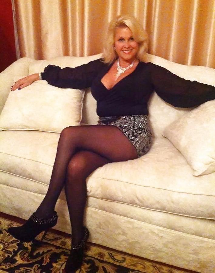 10P Hot Sexy MILF-Older Woman 1
