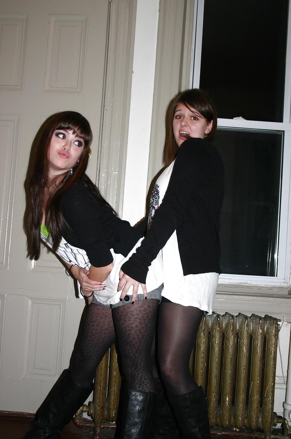 25P Nylon upskirt 35