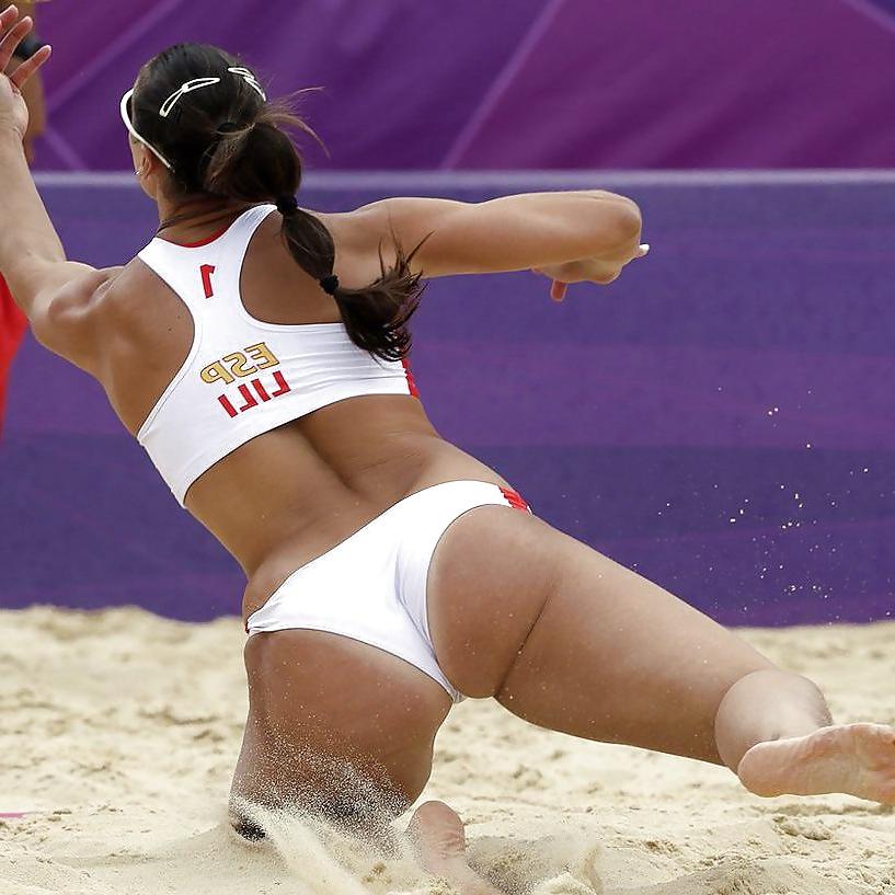 17P Liliana Fernandez Beach Volleyball Player With a Huge Ass