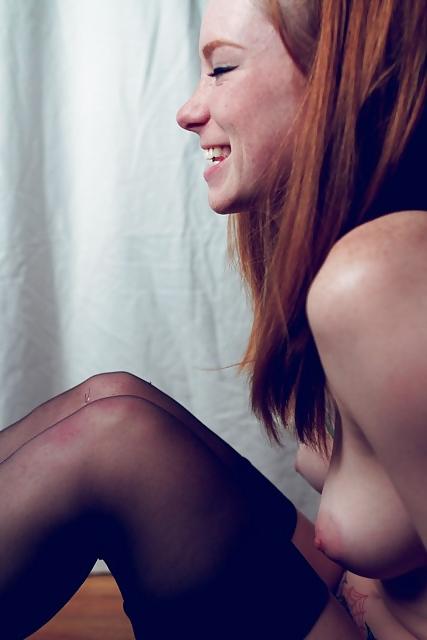 25P Horny girls in nylons XXXVIII