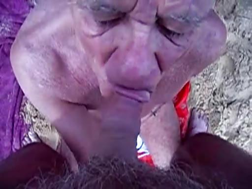 14P A day at the beach with peter