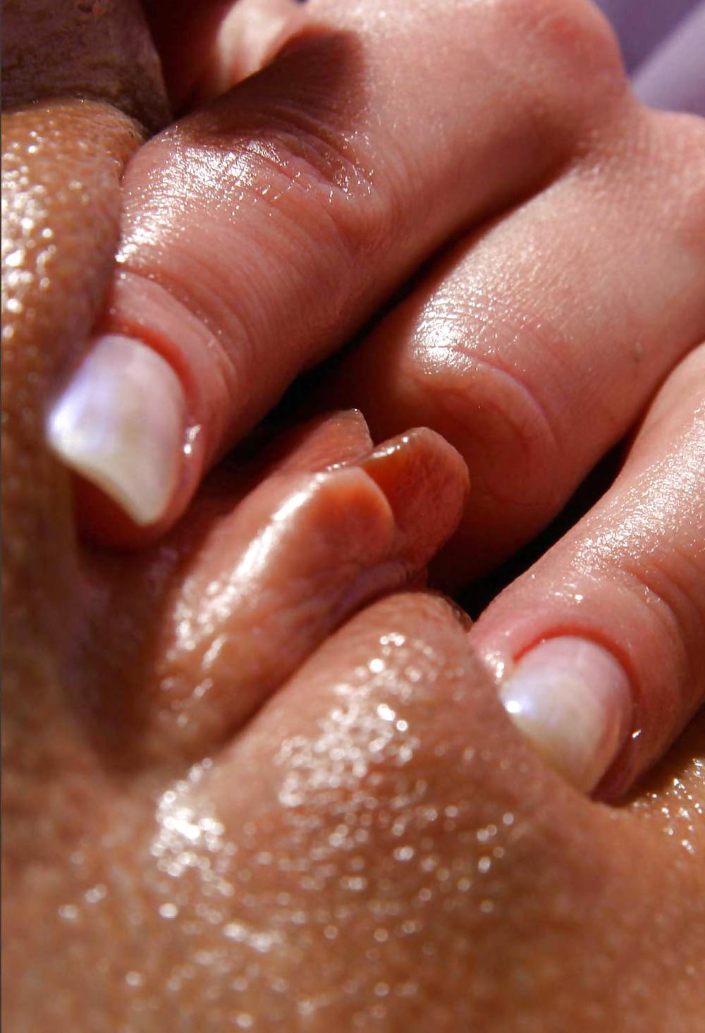 25P Oiled Shaved Body....